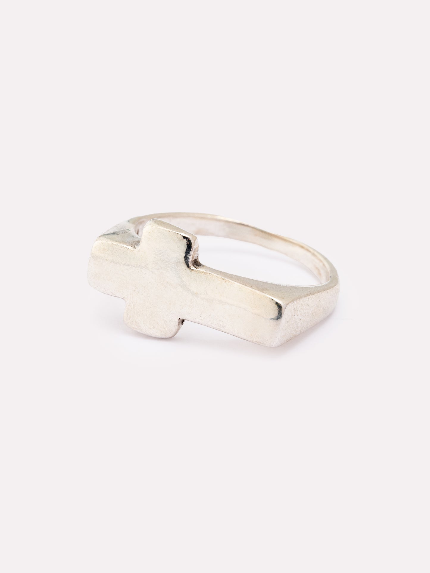 Kurosu Neutral Silver Ring