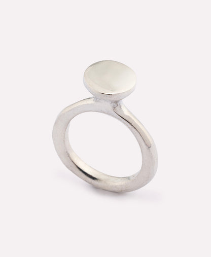 Momo Neutral Silver Ring