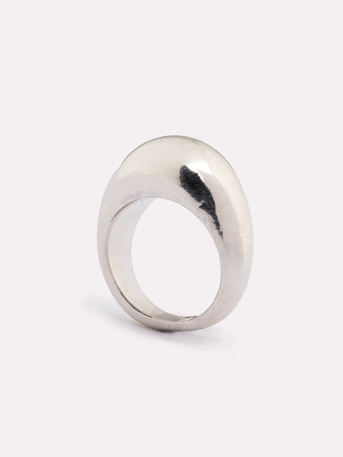 Hasu Neutral Silver Ring